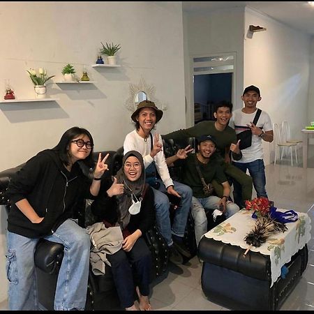 Twentynine Homestay Banyuwangi  Εξωτερικό φωτογραφία