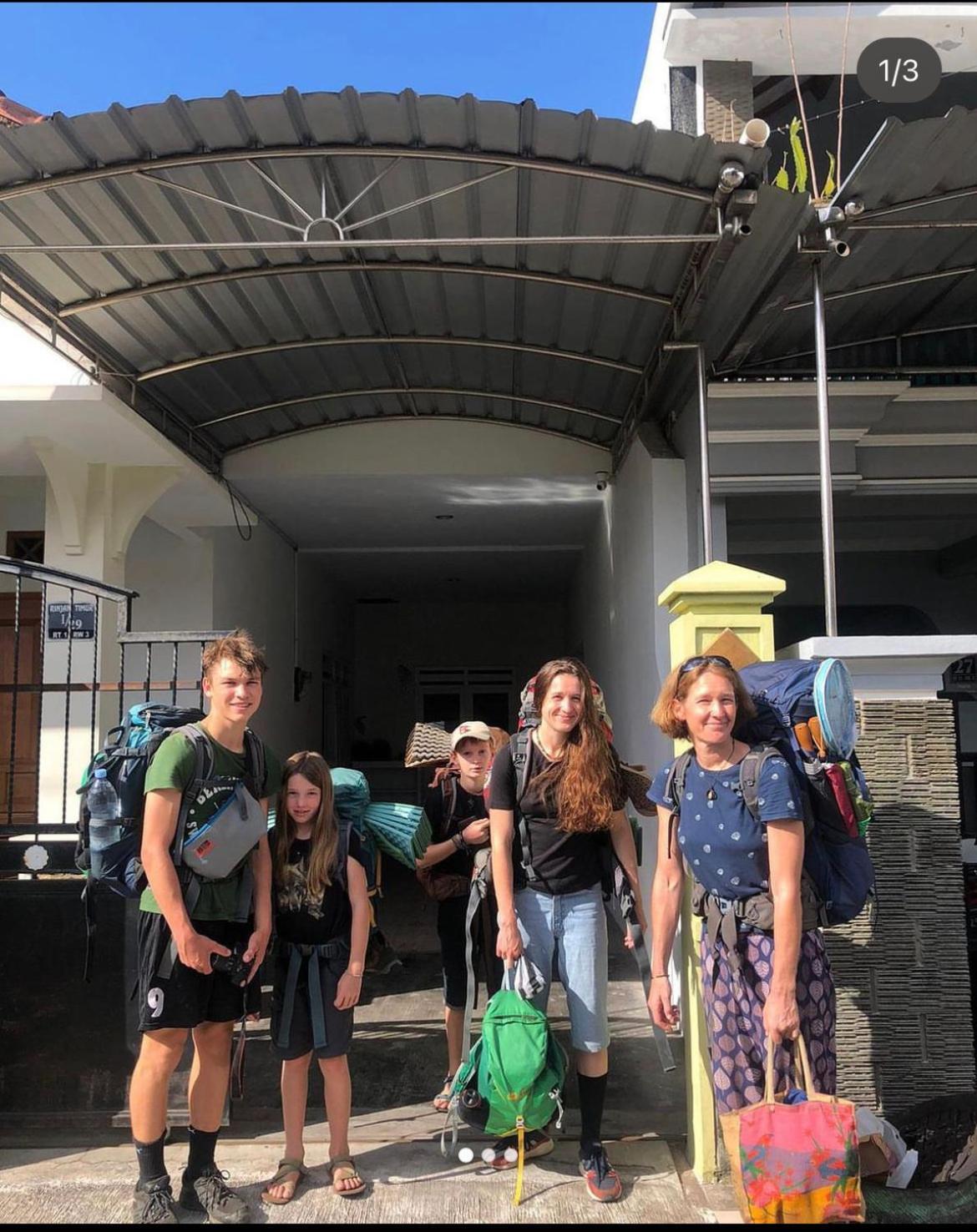 Twentynine Homestay Banyuwangi  Εξωτερικό φωτογραφία