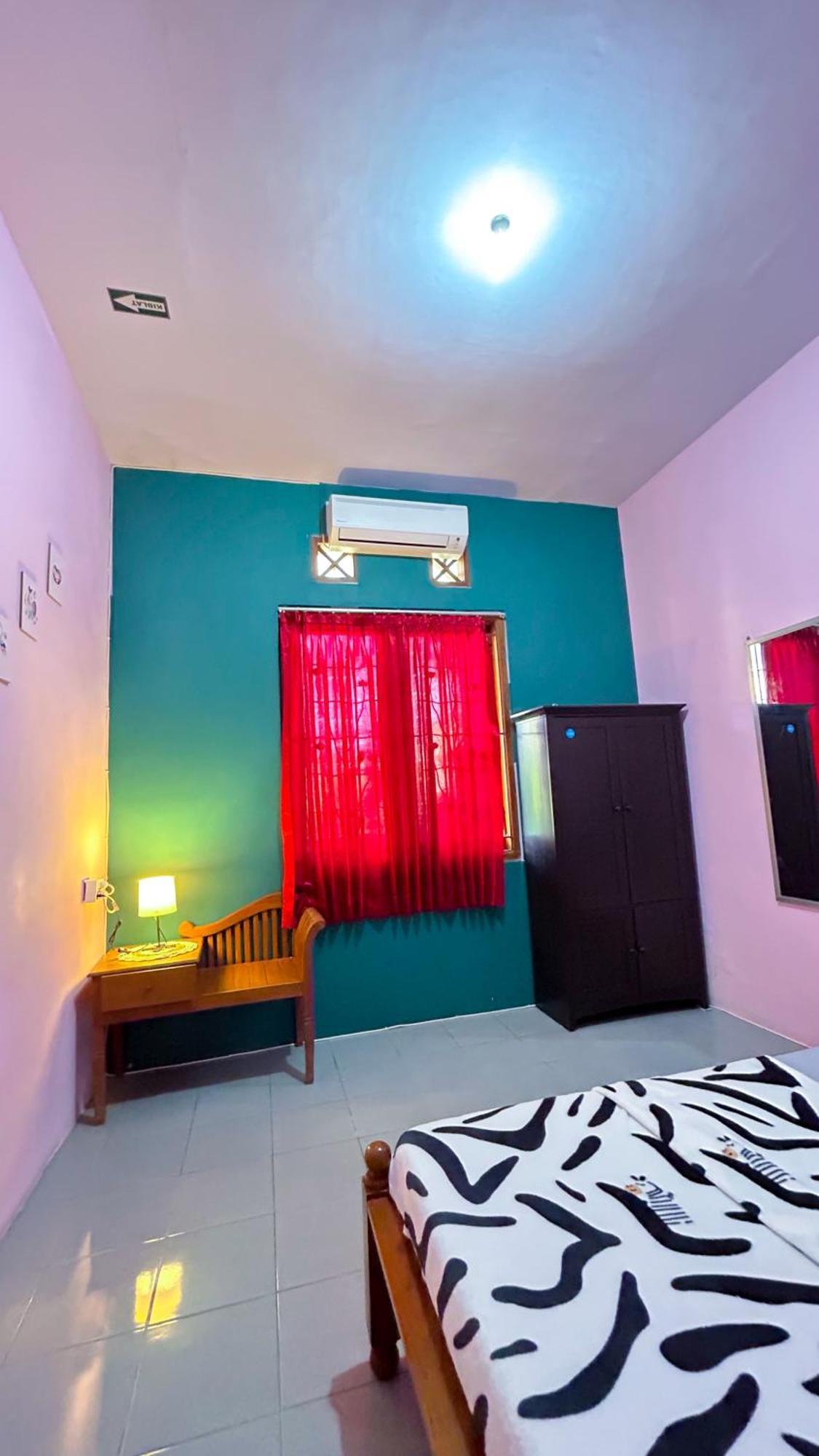 Twentynine Homestay Banyuwangi  Εξωτερικό φωτογραφία